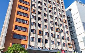 ibis Sân bay Sài Gòn